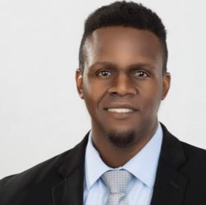 Meet your Posher, Dwight demar